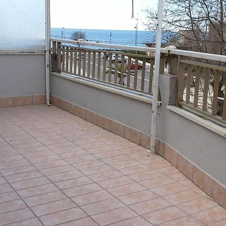 Girasole A Due Passi Dal Mare Apartment Minturno Ngoại thất bức ảnh